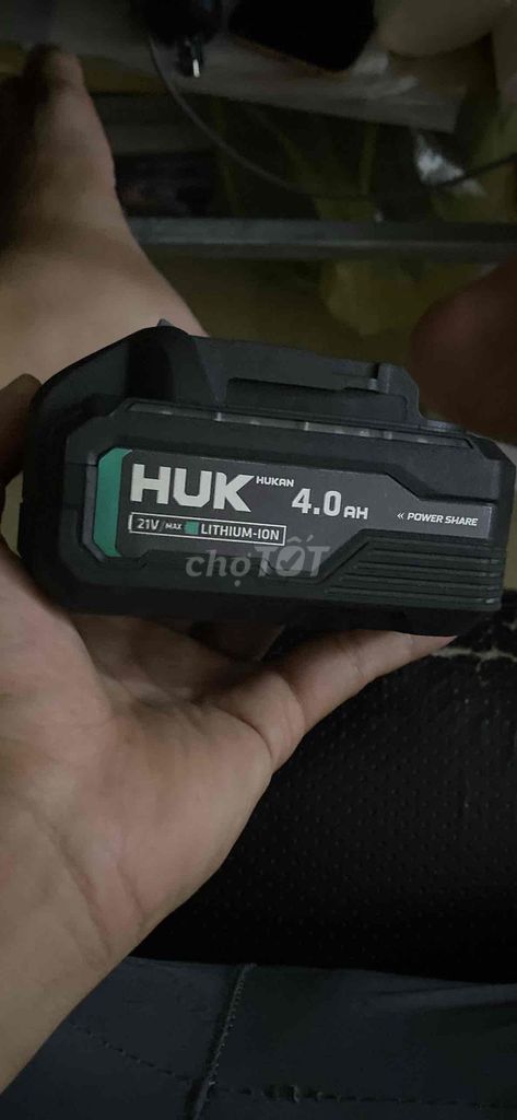 Pin Lithium-Ion Hukan SUPER40 4.0 Ah 21V 10 cell. Mua bán Phụ kiện (Màn hình, Chuột...) tại Thành phố Vinh Nghệ An được đăng bởi Trần nhật đức hình 1