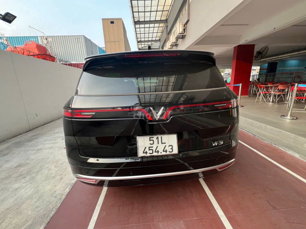VinFast VF9 Plus Đen. Mua bán Ô tô tại Quận Tân Bình Tp Hồ Chí Minh được đăng bởi Lan Anh hình 4