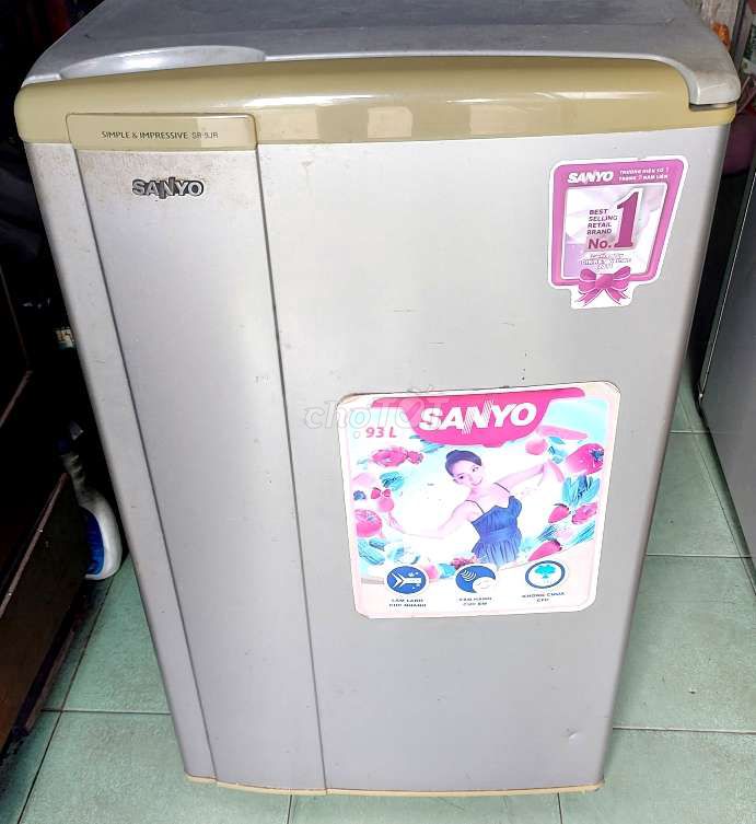 Thanh lý tủ lạnh Sanyo mini 93 lít