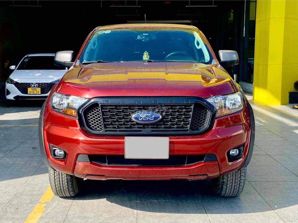 Ford Ranger 2021 XLS 2.2L 4x2 AT - 43000 km xe đẹp