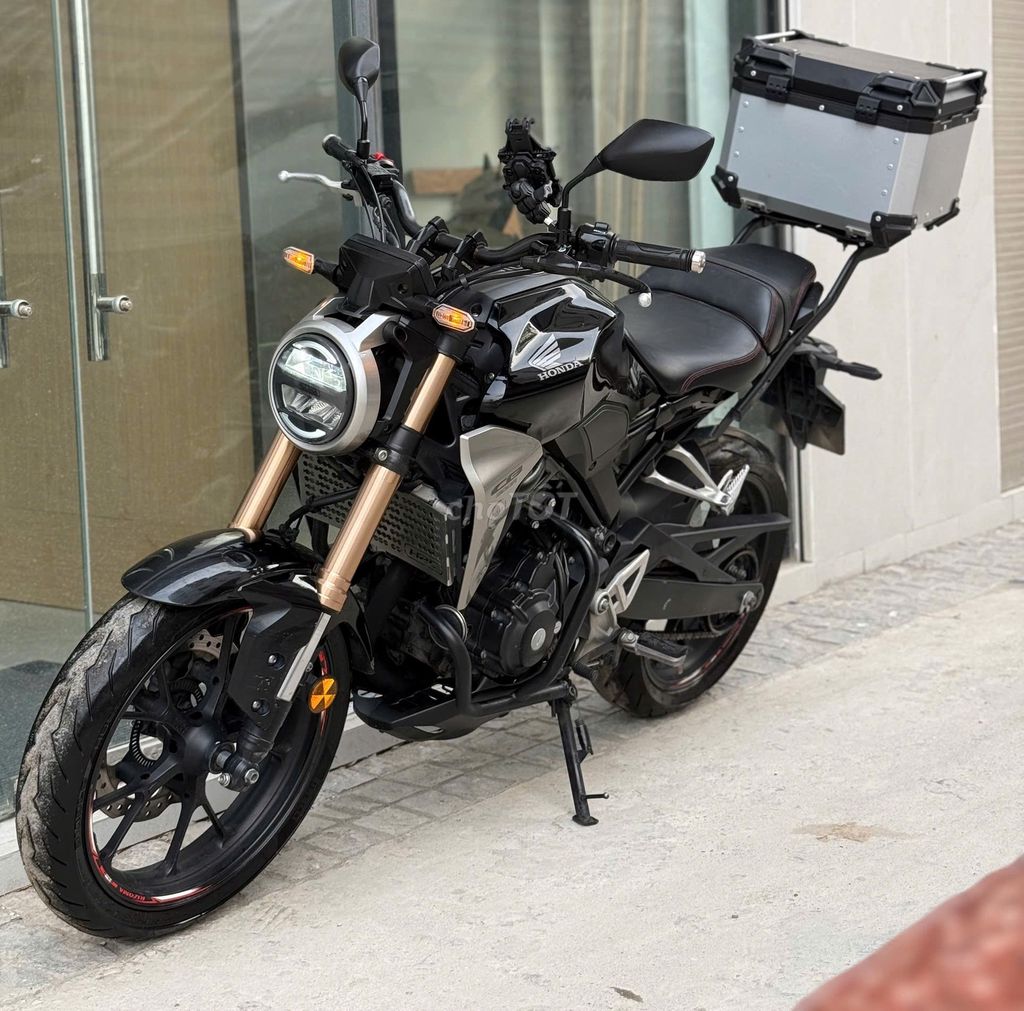Honda CB300 2022 siêu lướt có trả góp trao đổi ✅. Mua bán Xe máy tại Quận Thanh Xuân Hà Nội được đăng bởi Phú Lý hình 1