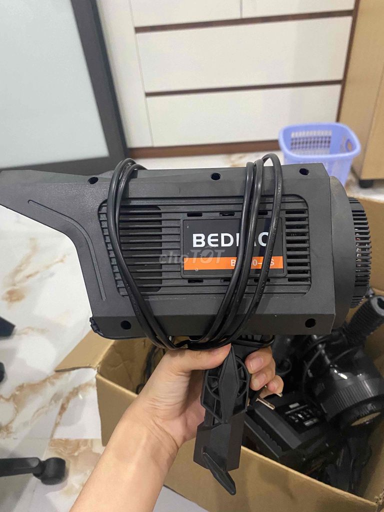 5 Đèn LED studio BEDIRO B0-S Đen đã dùng 8 tháng. Mua bán Máy ảnh, Máy quay tại Quận Thanh Khê Đà Nẵng được đăng bởi Nguyễn Thị Ánh Như  hình 1