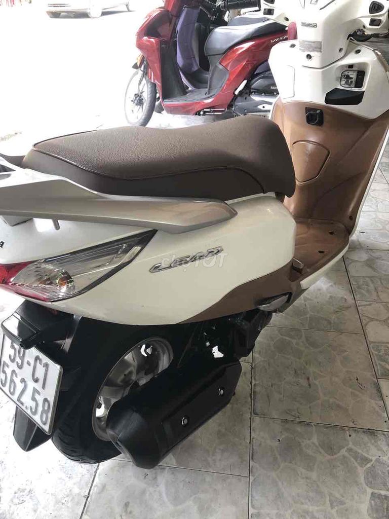 Свинцовый белый бензин Honda 2014