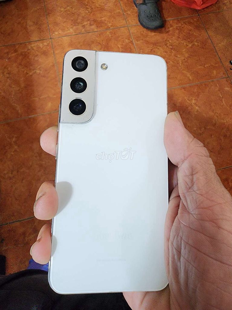 Samsung Galaxy S22 8GB/256GB Trắng. Mua bán Điện thoại tại Quận Bình Thạnh Tp Hồ Chí Minh được đăng bởi tùng  hình 1