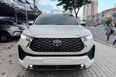 TOYOTA INNOVA CROSS 2.0AT - 26000 km. Mua bán Ô tô tại Thành phố Thủ Đức Tp Hồ Chí Minh được đăng bởi Ms Hiệp 