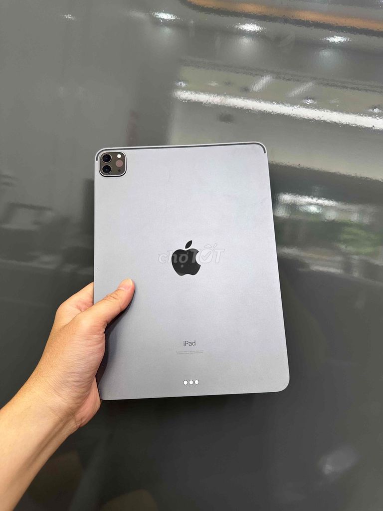 iPad Pro 2020 11 inch 128GB Xám 98% 4 loa 120hz. Mua bán Máy tính bảng tại Quận Ninh Kiều Cần Thơ được đăng bởi Quý Mobile Cần thơ hình 1
