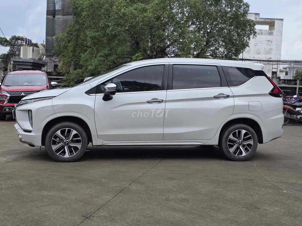 MITSU XPANDER SỐ TỰ ĐỘNG 2019 - XE 7 CHỖ GIA ĐÌNH. Mua bán Ô tô tại Quận 1 Tp Hồ Chí Minh được đăng bởi Nam Huỳnh hình 8