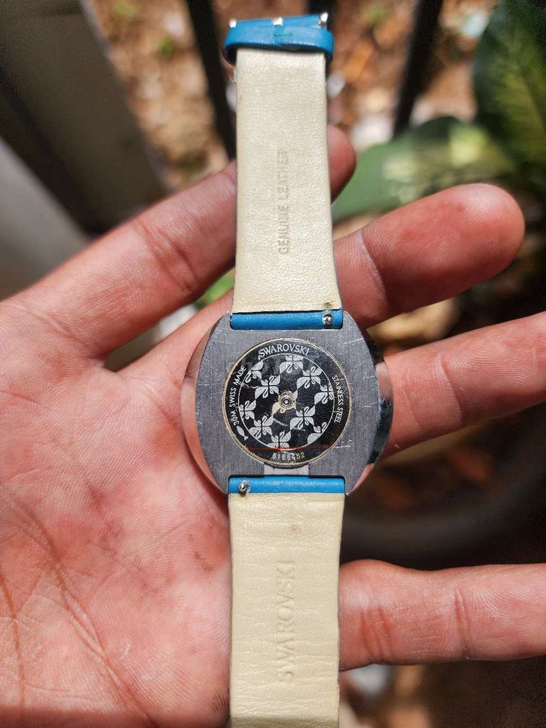 Đồng hồ đá swarosky. Mua bán Đồng hồ tại Huyện Đất Đỏ Bà Rịa - Vũng Tàu được đăng bởi Nguyễn Duy Học hình 4