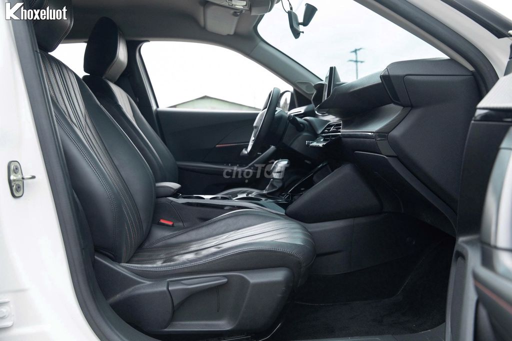 Peugeot 2008 2022 AT màu trắng cực HOT. Mua bán Ô tô tại Quận Gò Vấp Tp Hồ Chí Minh được đăng bởi NGUYỄN MINH VUA XE LƯỚT hình 9