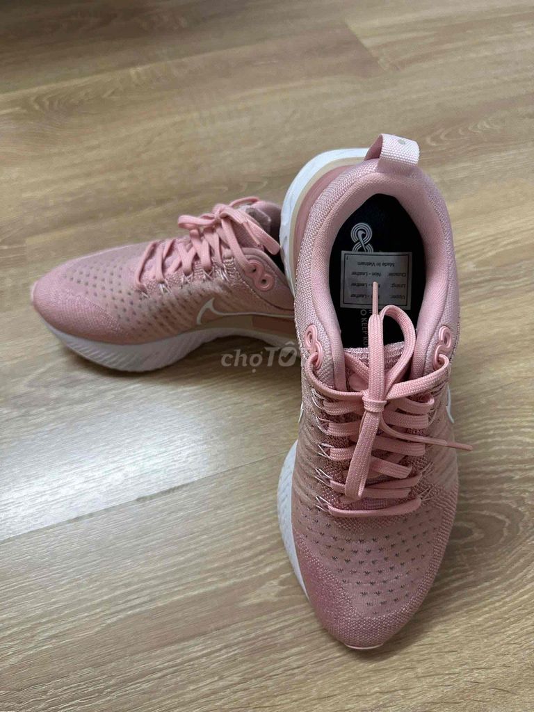 Giày chạy bộ Nike React Infinity Run Flyknit 2 Nữ. Mua bán Giày dép tại Quận Cái Răng Cần Thơ được đăng bởi Nguyễn Phạm Anh Vũ hình 1
