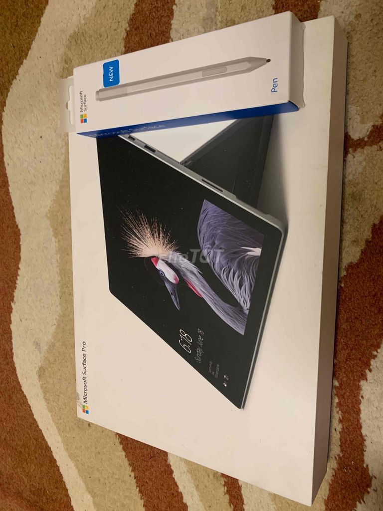 Microsoft Surface Pro 5 i5 8GB/256GB Bạc. Mua bán Máy tính bảng tại Quận Long Biên Hà Nội được đăng bởi Trung Trần hình 1