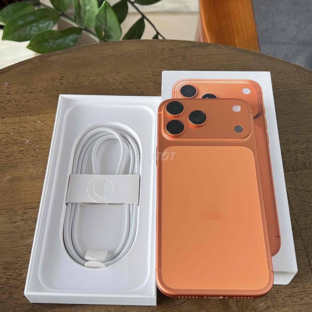 iPhone 17 Pro Max 256GB Cam 3 lần sạc. Mua bán Điện thoại tại Thành phố Thủ Đức Tp Hồ Chí Minh được đăng bởi Văn Giang hình 1