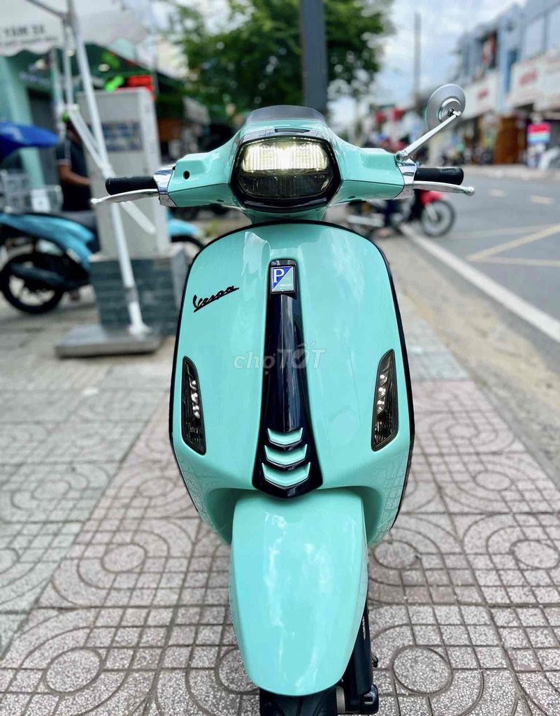 Vespa 125 màu đẹp tôn dáng, trả góp trước 35tr 🔥