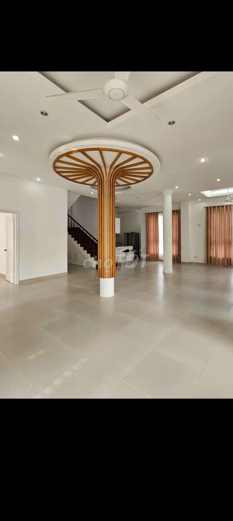 CHO THUÊ TÒA NHÀ DTSD 1000M2 TRỆT 4 LẦU ĐÚC, 17PN, CHO LÀM CHDV