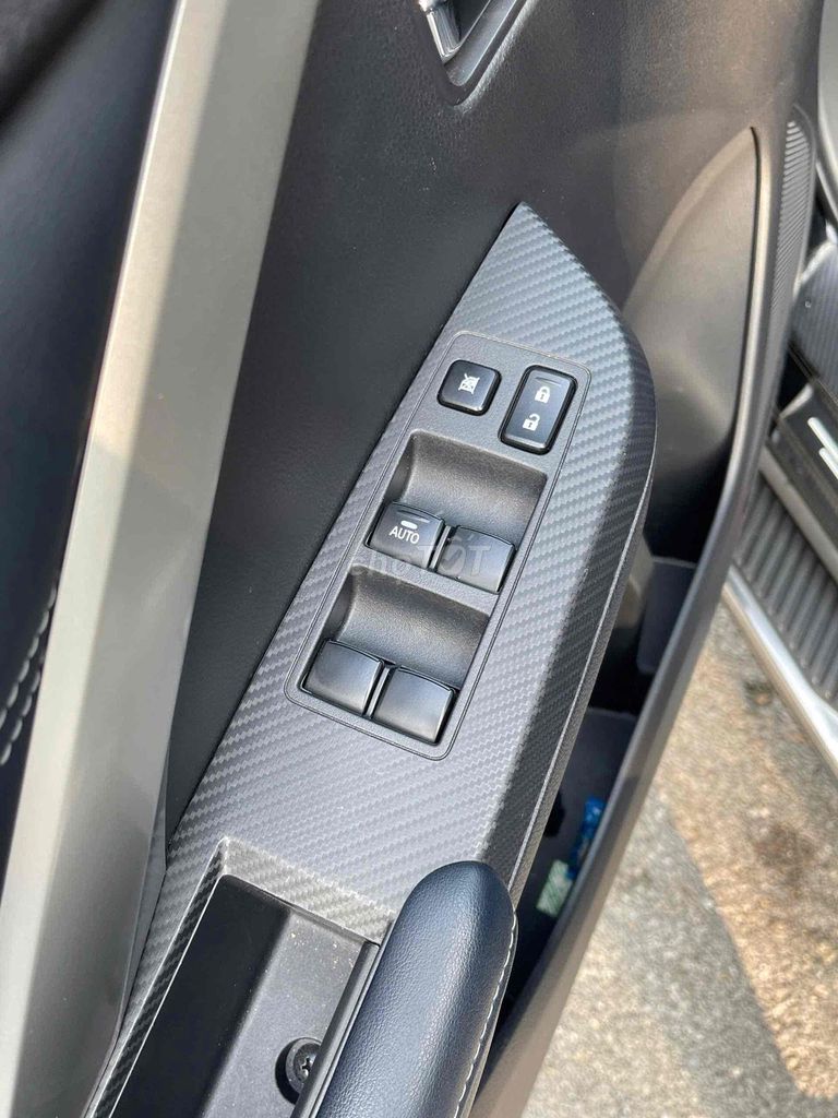 Mitsubishi Xpander Cross 2024 - 9000 km. Mua bán Ô tô tại Quận Nam Từ Liêm Hà Nội được đăng bởi Chính chủ hình 10