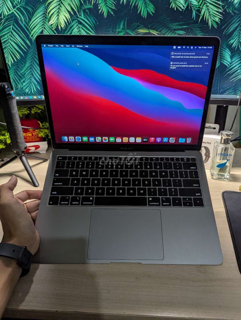 MacBook Air 2018 i5 8GB SSD Xám. Mua bán Laptop tại Quận Cái Răng Cần Thơ được đăng bởi Thái Duy Làm Lap hình 1