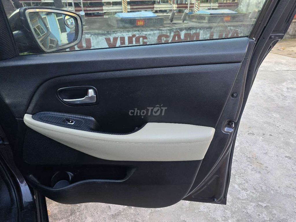 Chính chủ Rondo 2017 2.0 GMT. Mua bán Ô tô tại Quận Kiến An Hải Phòng được đăng bởi Phạm tùng lâm hình 5