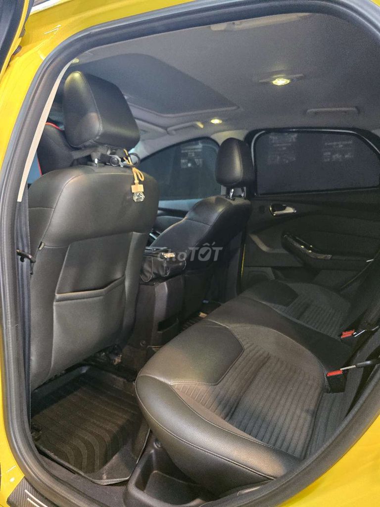 HCM Focus S2017 bản Sport xe nhà. Mua bán Ô tô tại Quận 3 Tp Hồ Chí Minh được đăng bởi Ka hình 14