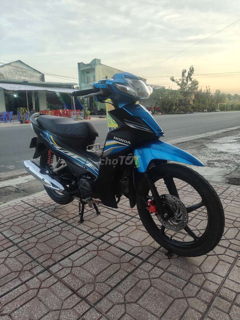 HONDA WAVE BLADE 2022 XE CÒN NHƯ MỚI. Mua bán Xe máy tại Huyện Bình Tân Vĩnh Long được đăng bởi MƯỜI   BÌNH TÂN VL hình 1