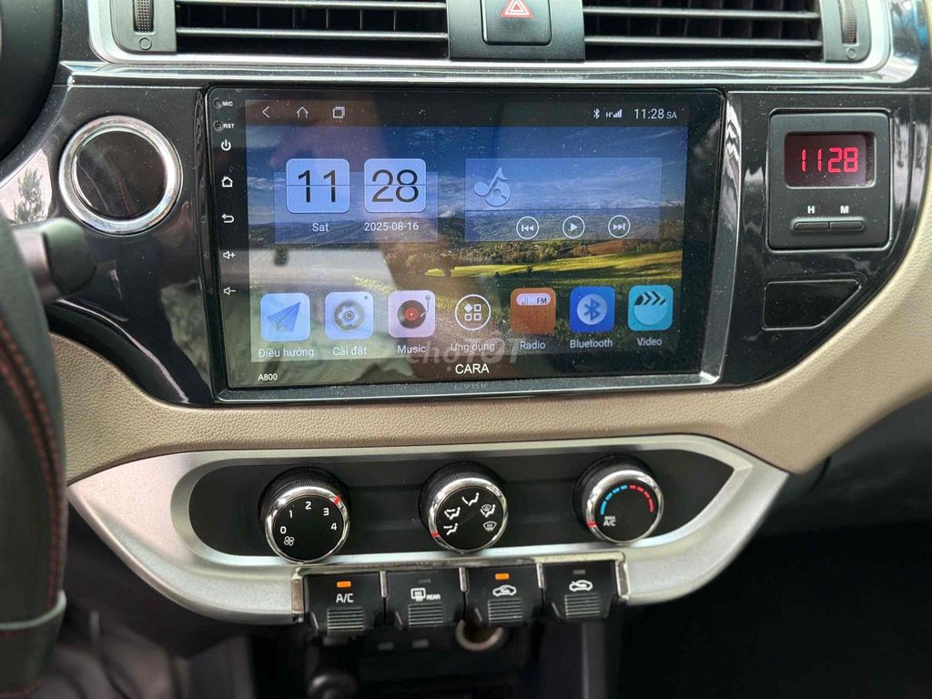 Kia Rio 2015 1.4 AT Sedan - 98000 km. Mua bán Ô tô tại Thành phố Dĩ An Bình Dương được đăng bởi tran van Huy hình 9