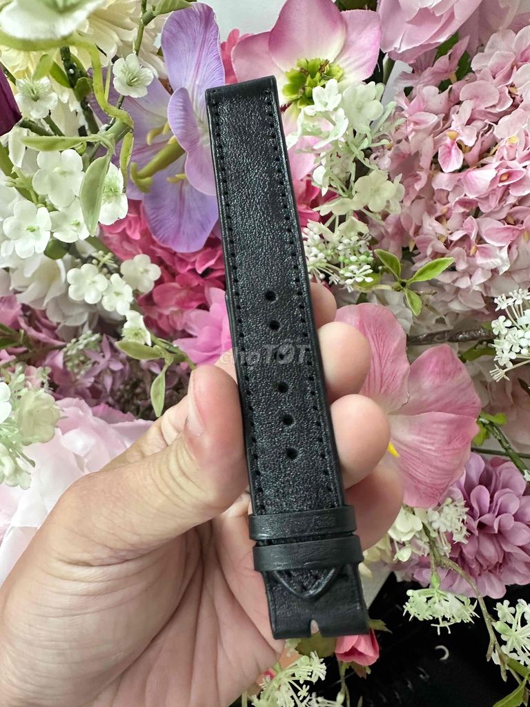 Đồng hồ Komono Unisex xách tay tặng kèm 1dây da bò. Mua bán Đồng hồ tại Thành phố Cà Mau Cà Mau được đăng bởi Đăng  hình 1