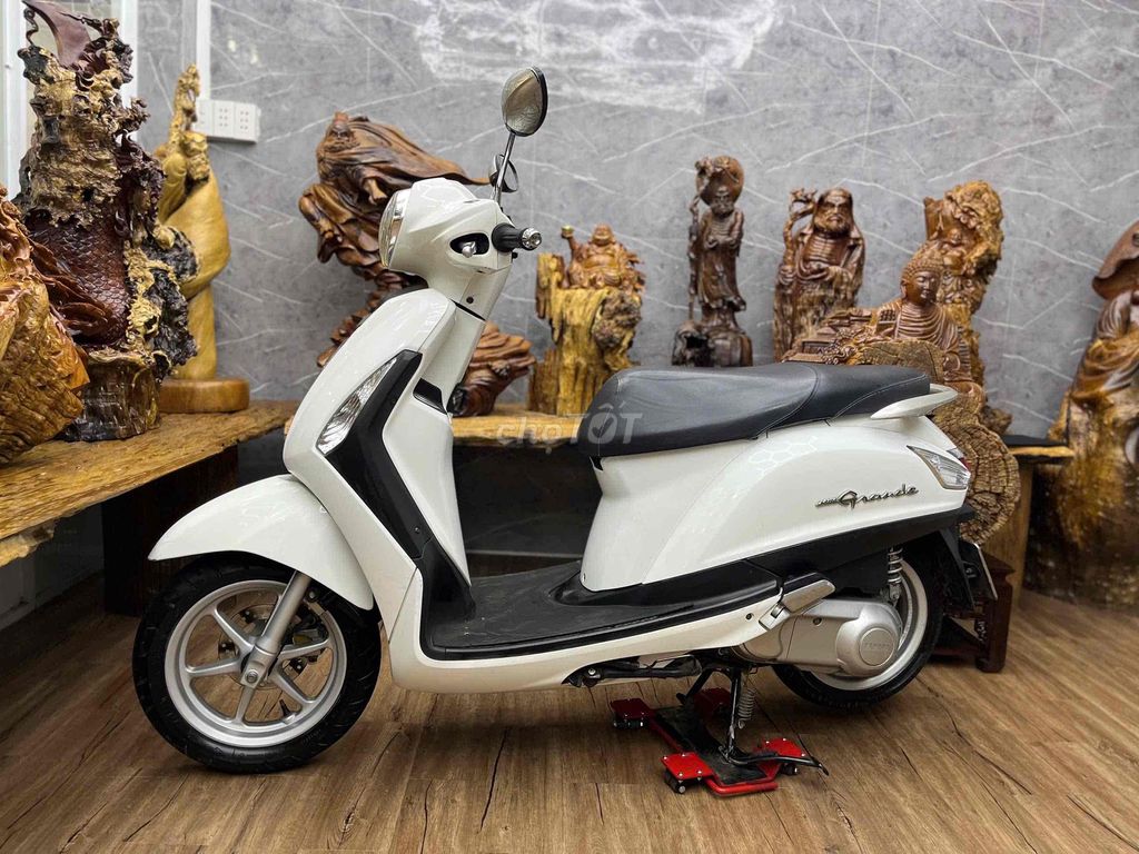 👉Grande chính chủ biển SG máy móc zin êm. Mua bán Xe máy tại Quận 7 Tp Hồ Chí Minh được đăng bởi Xe Cũ Hiếu CT hình 6