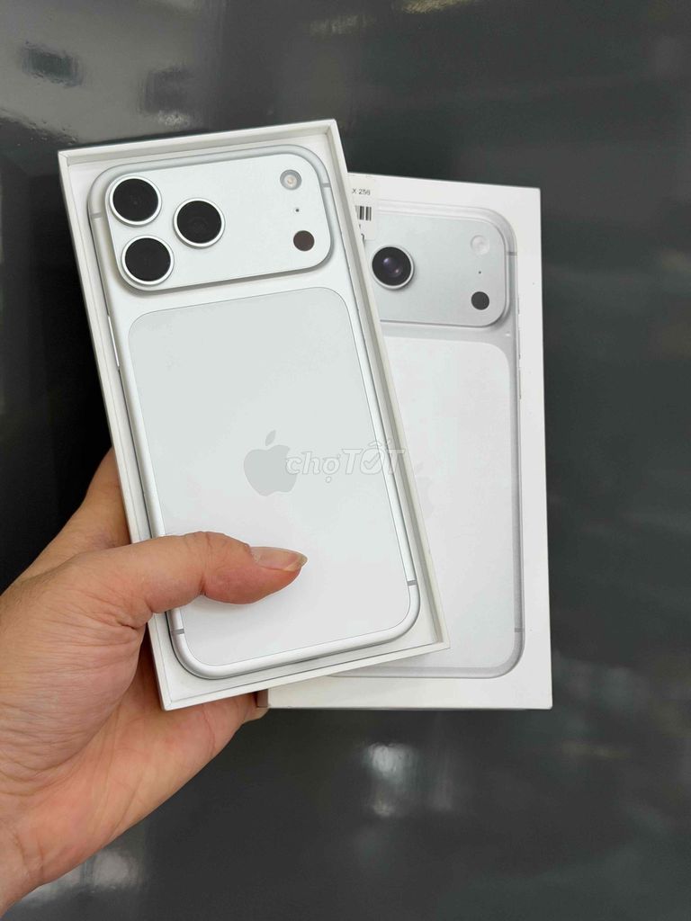 17 Pro Max 256GB Bạc lướt Vn sạc 24L Bh 6/2027 keg. Mua bán Điện thoại tại Quận Ninh Kiều Cần Thơ được đăng bởi Quý Mobile Cần thơ hình 1