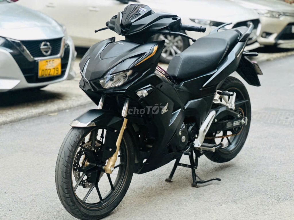 Xe máy Honda Winner V4 màu đen côn tay. Mua bán Xe máy tại Quận Nam Từ Liêm Hà Nội được đăng bởi MAI HÒA hình 1