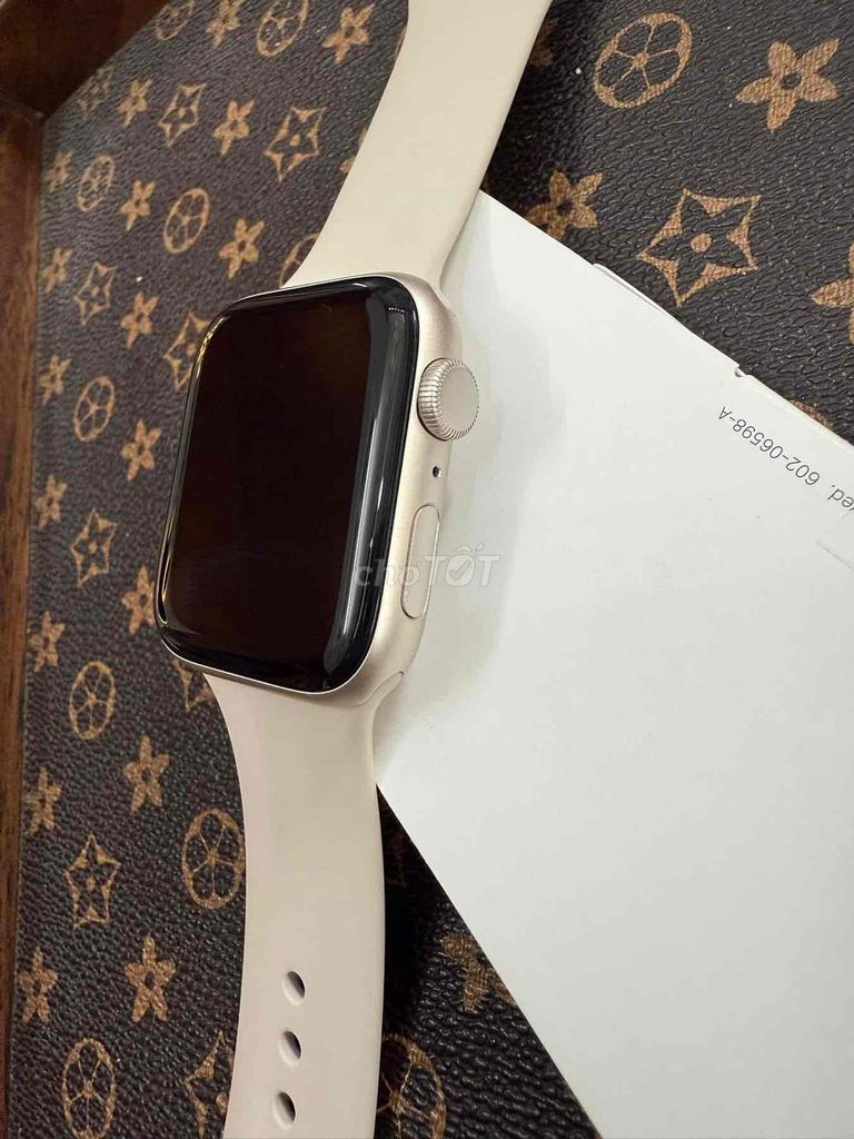 Bán apple watch se 44 starline 2023 đẹp keng vna