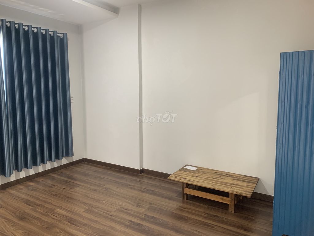 2pn sẵn máy lạnh tại Charm City trống sẵn ở liền được
