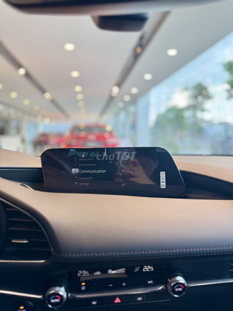 MAZDA 3 - ƯU ĐÃI TIỀN MẶT - QUÀ TẶNG BH THÂN VỎ XE. Mua bán Ô tô tại Quận Tân Phú Tp Hồ Chí Minh được đăng bởi ĐẠI LÝ MAZDA KIA HCM hình 8