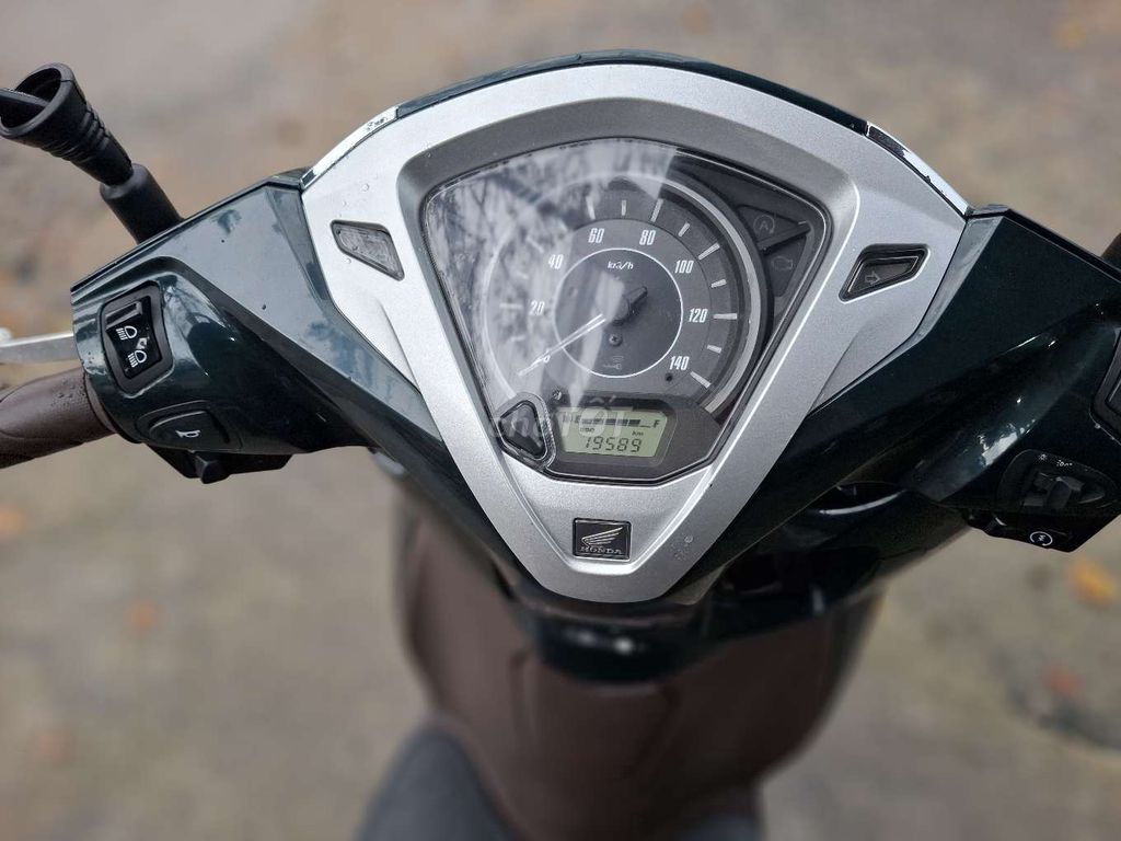 HONDA LEAD . BSTP ĐK 2018. ZIN CHÍNH CHỦ. Mua bán Xe máy tại Huyện Nhà Bè Tp Hồ Chí Minh được đăng bởi tuân anh  hình 6