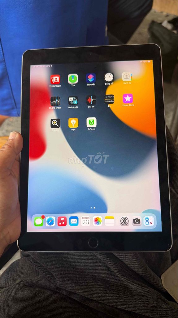 Apple iPad Pro 9.7 inch 256GB Xám. Mua bán Máy tính bảng tại Quận 7 Tp Hồ Chí Minh được đăng bởi Thanh hình 1