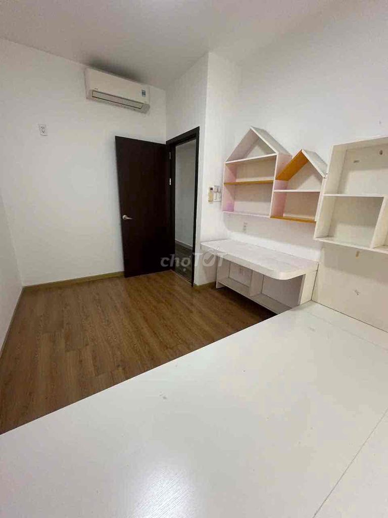Квартира Ruby Celadon City в аренду в Тан Фу, 3 спальни, 2 туалета, 1 склад, 95 м2, цена 14 т.р.