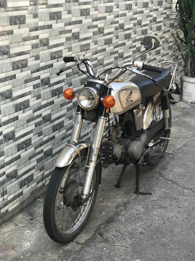 Honda 67 . Máy cực ngon êm ru . Vi vu cafe quá đã