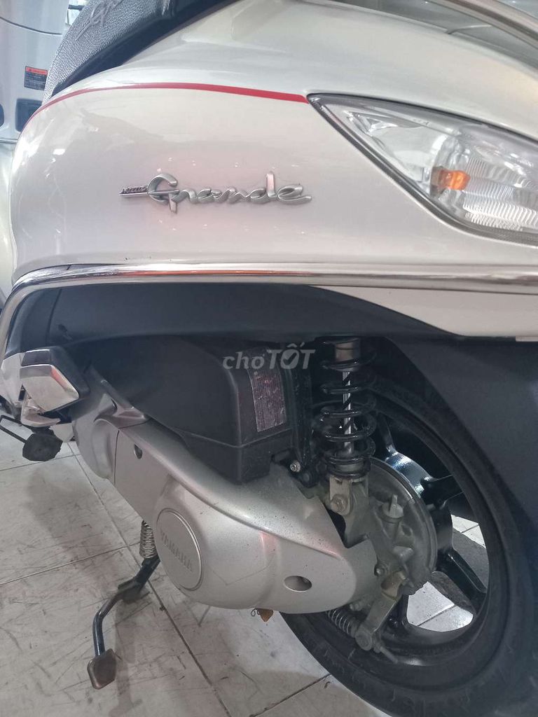 Yamaha Grande màu Trắng. Mua bán Xe máy tại Quận Bình Tân Tp Hồ Chí Minh được đăng bởi Cường phát  hình 5