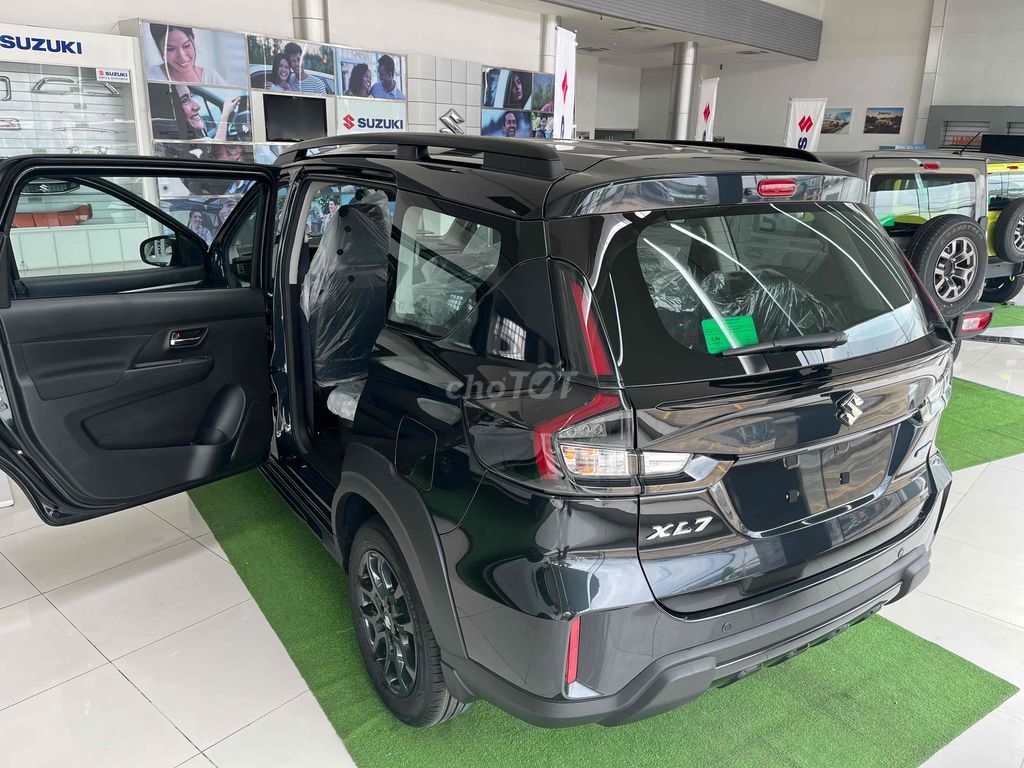 Suzuki XL7 Black Edition đặc biệt LIÊN HỆ ĐĂT XE. Mua bán Ô tô tại Quận 12 Tp Hồ Chí Minh được đăng bởi SUZUKI VIỆT LONG  hình 8