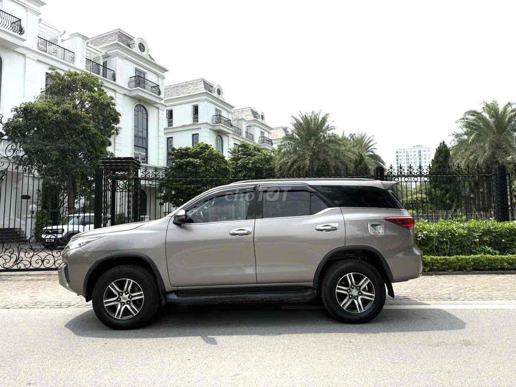 Toyota Fortuner 2019 Дизель МКПП Коричневый