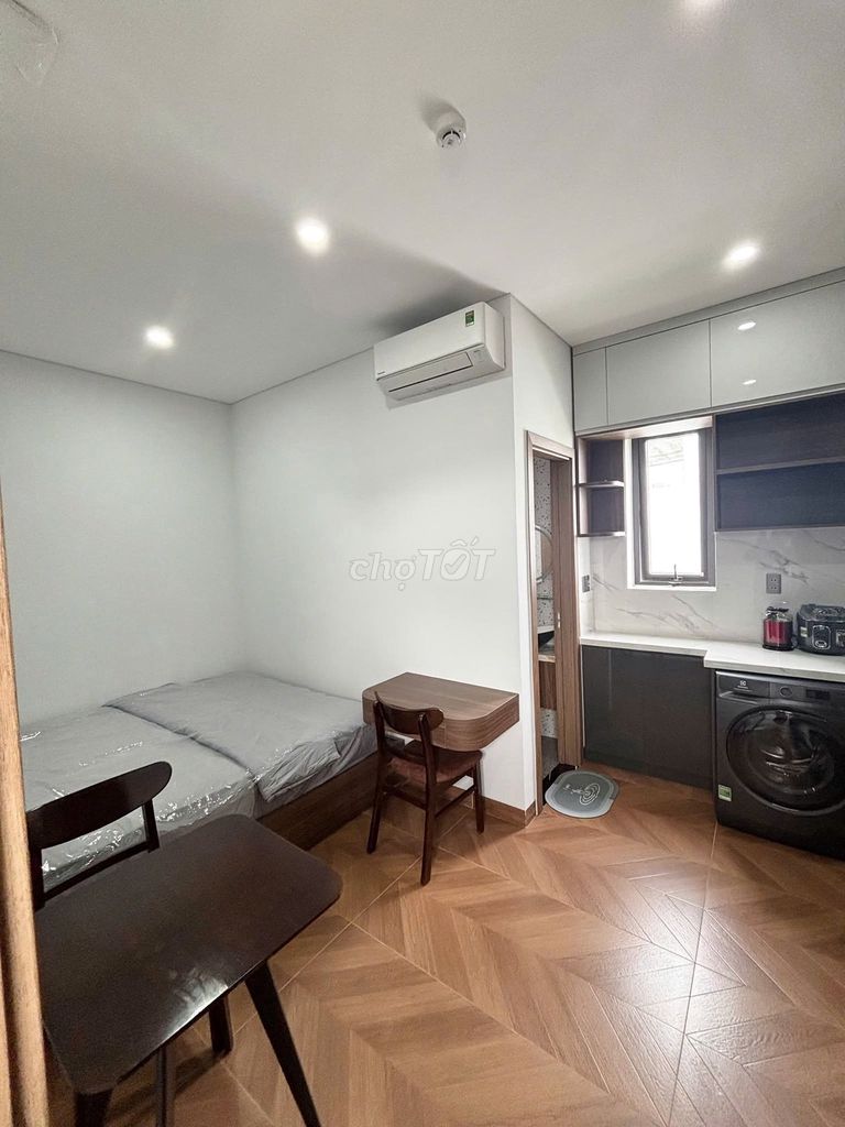 Cho thuê căn hộ studio mới tinh gần Cầu Minh Mạng
