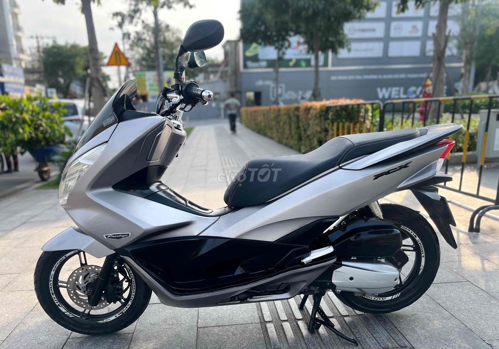 Honda PCX125cc 2014 Bạc. Mua bán Xe máy tại Quận Gò Vấp Tp Hồ Chí Minh được đăng bởi Cầm đồ Thanh Nhật hình 3
