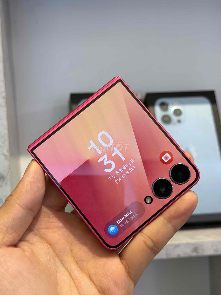 Samsung Z Flip7 256GB Hồng 2 sim 98.5%. Mua bán Điện thoại tại Quận 3 Tp Hồ Chí Minh được đăng bởi Trịnh Quang Linh hình 1