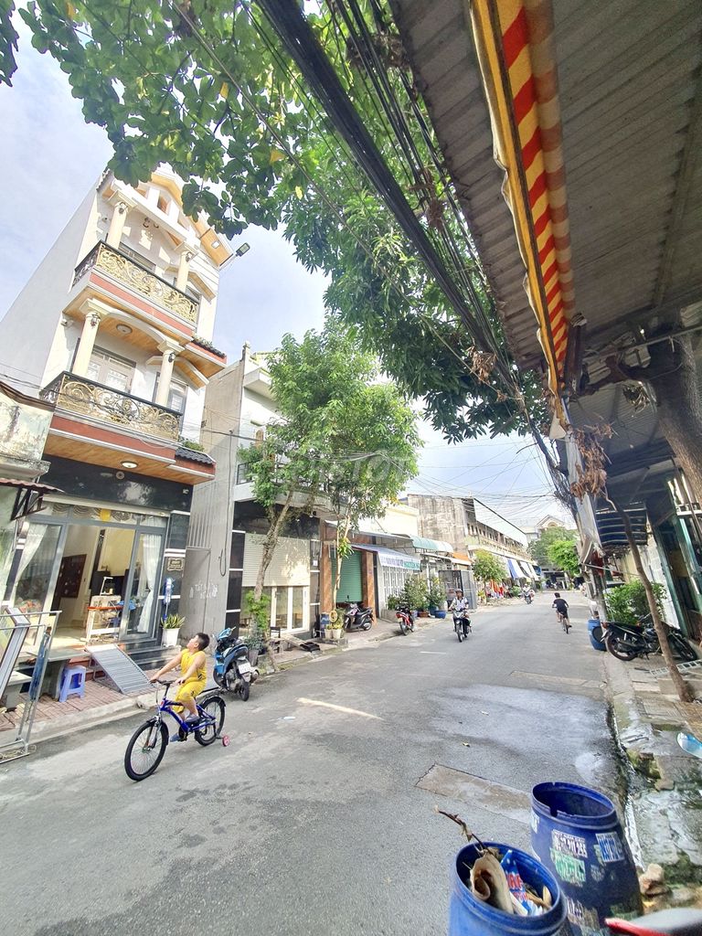 Bán nhà MT Gần Chợ 434 Bình Hoà, p.Bình Hòa, TP.Thuận An