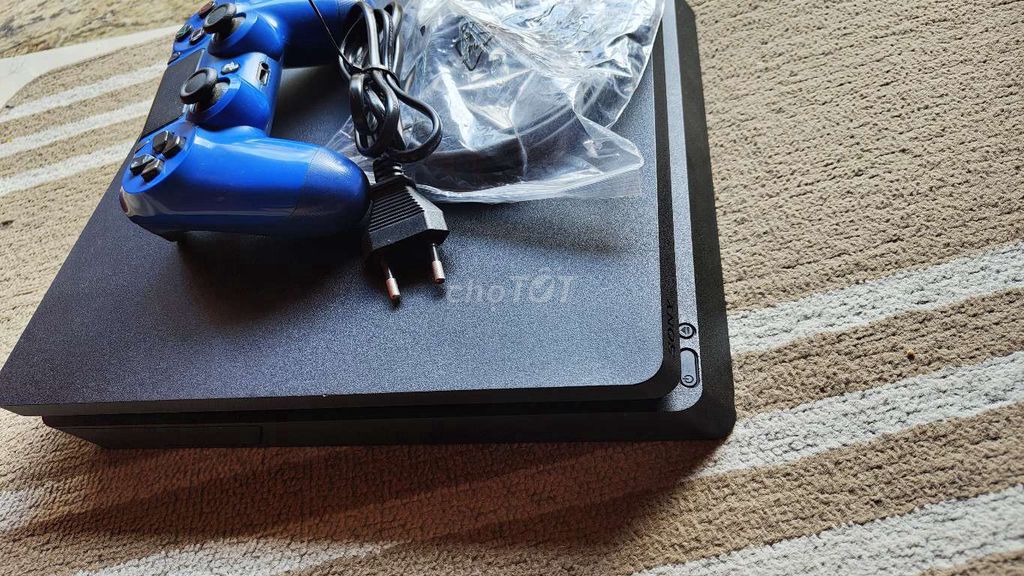 Sony PS4 Slim 500GB Đen 1 tay cầm rin. Mua bán Thiết bị chơi game tại Quận Thanh Khê Đà Nẵng được đăng bởi Lê Quang hình 1