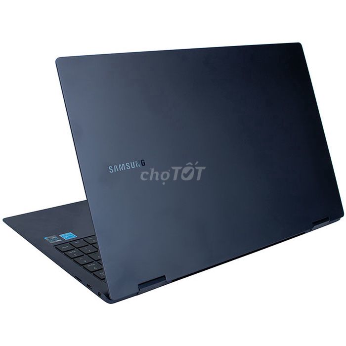 Samsung Galaxy Book Pro 15 i7-1165G7 16GB AMOLED. Mua bán Laptop tại Quận Tân Bình Tp Hồ Chí Minh được đăng bởi VIET CUONG hình 1