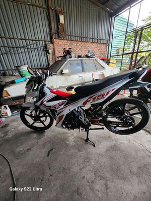 Kết tiền nên bán xe còn zin con mới mâm zin còn. Mua bán Xe máy tại Huyện Cần Giờ Tp Hồ Chí Minh được đăng bởi Nguyen van ty