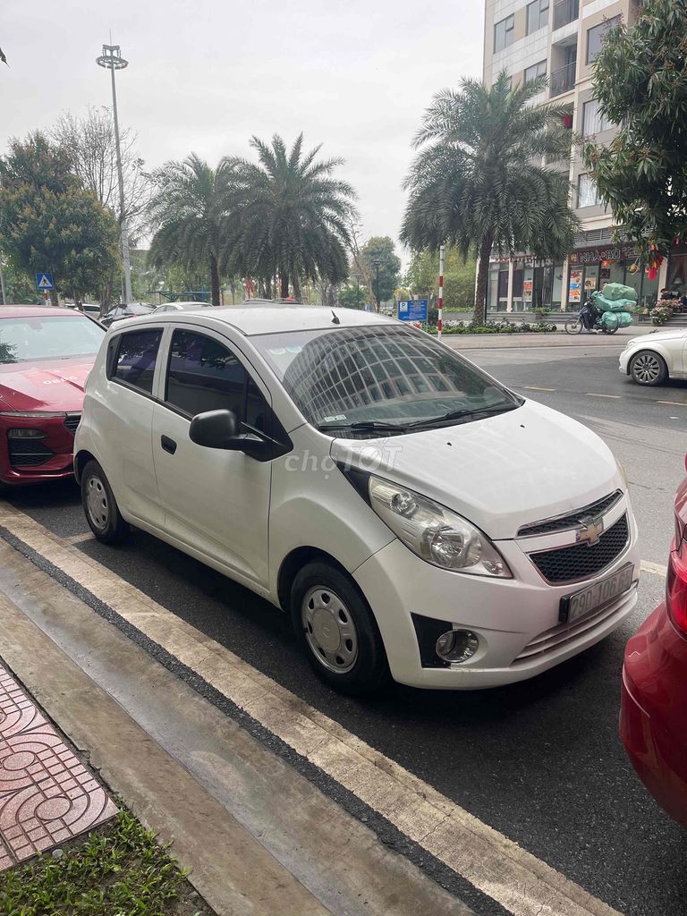 Chevrolet Spark 2011 Van 1.0 AT - 120000 km