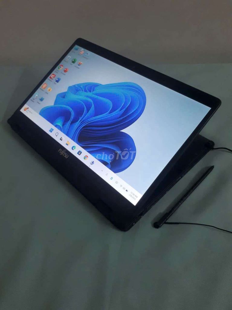 Fujitsu u9310X i5-10310u 13.3 inch 8GB/256GB. Mua bán Laptop tại Quận Tân Bình Tp Hồ Chí Minh được đăng bởi Anh Quang Laptop xách tay Mỹ Nhật Sài Gòn uy tín chất lượng số 1 bảo hành dài hạn  hình 1