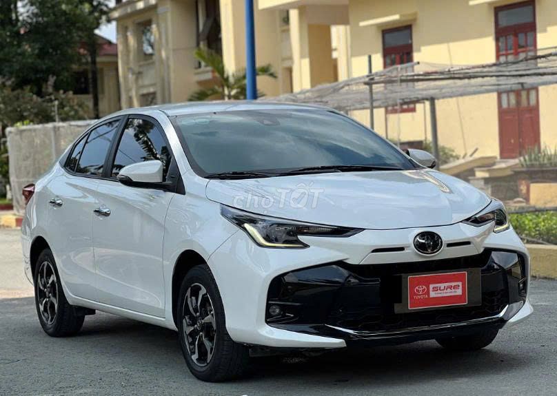 Toyota Vios 1.5G CVT 2024 Жемчужно-белый 49 650 км
