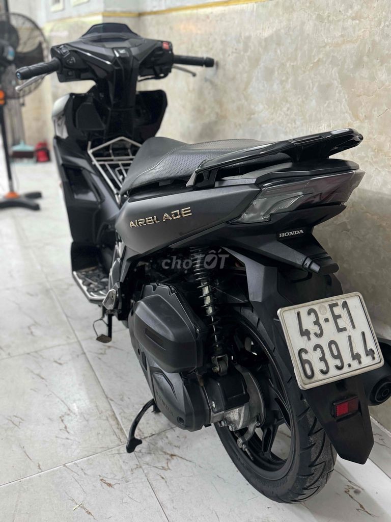 AB 125 đời 2022 màu đen mù 43E1-639.44 mới keng. Mua bán Xe máy tại Quận Sơn Trà Đà Nẵng được đăng bởi Minh Dũng bán trả góp 136 vân đồn  hình 3