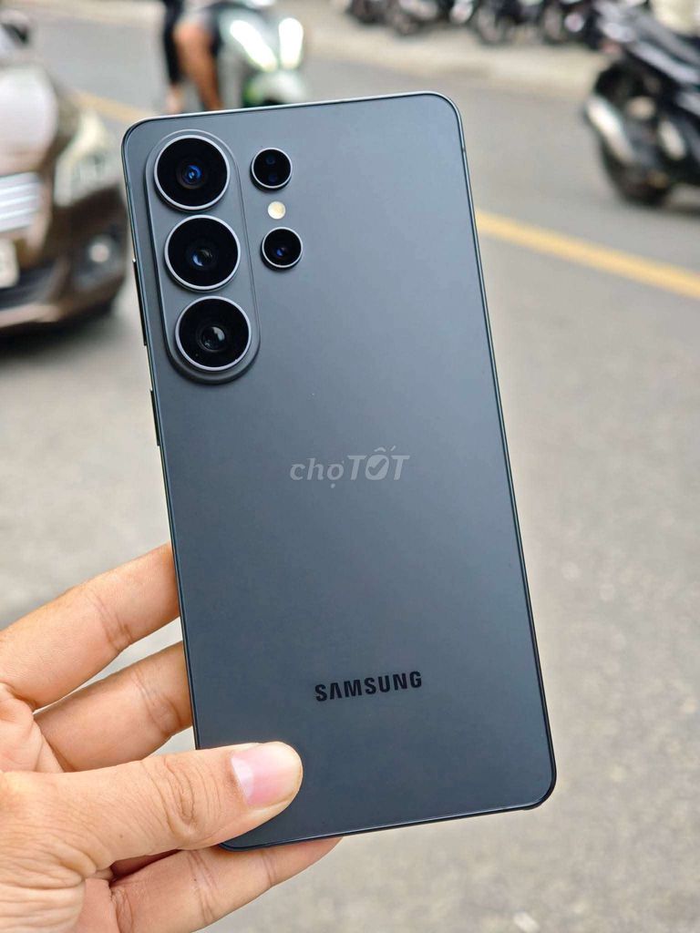 Samsung S26 Ultra mới 99,9% bán rẻ hoặc đổi . Mua bán Điện thoại tại Quận Hải Châu Đà Nẵng được đăng bởi Nguyễn Hưng hình 1